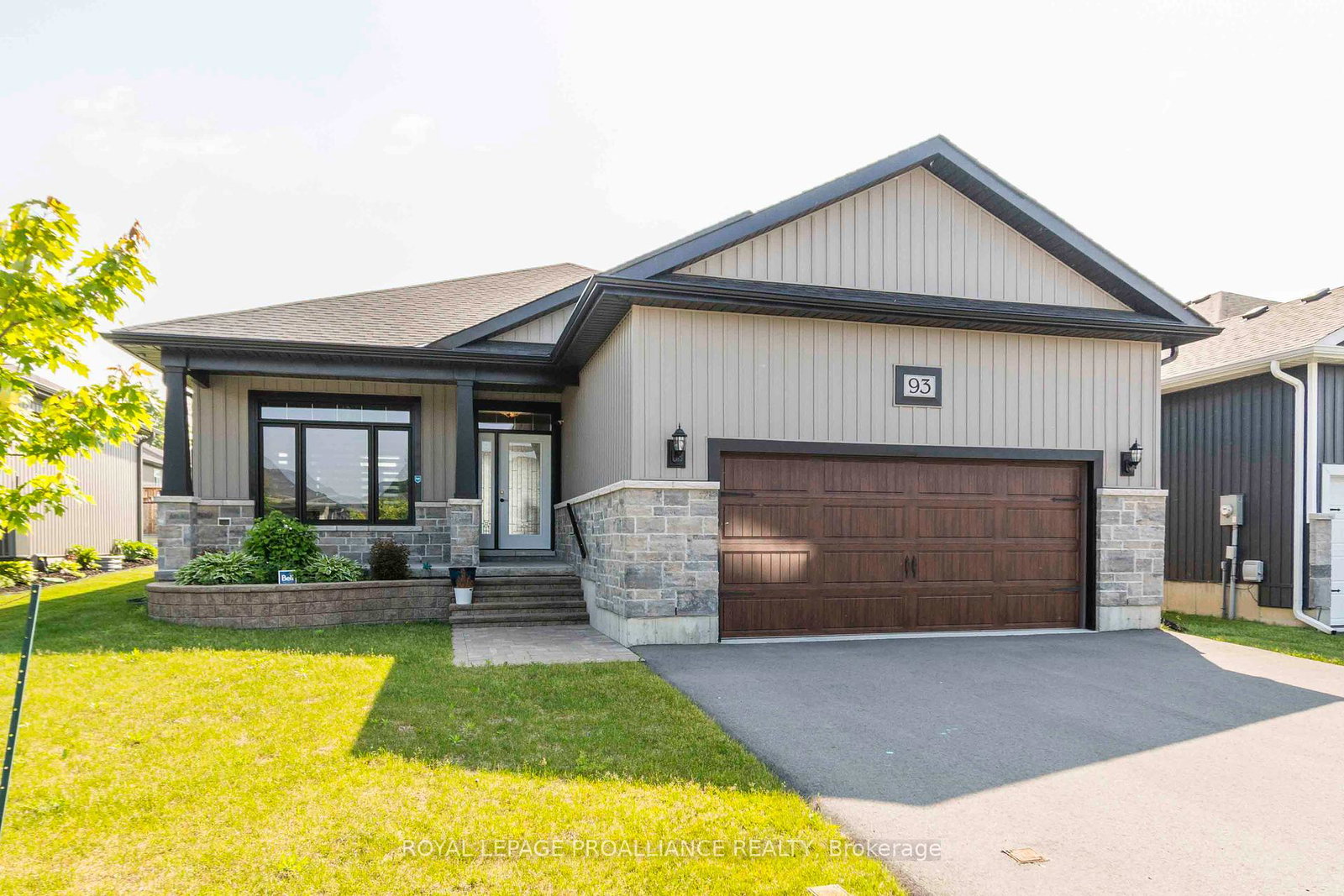 93-ambrosia-terrace-quinte-west-ontario-x12247149