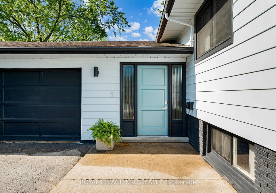 10-aberdeen-circle-st-catharines-ontario-x12247208