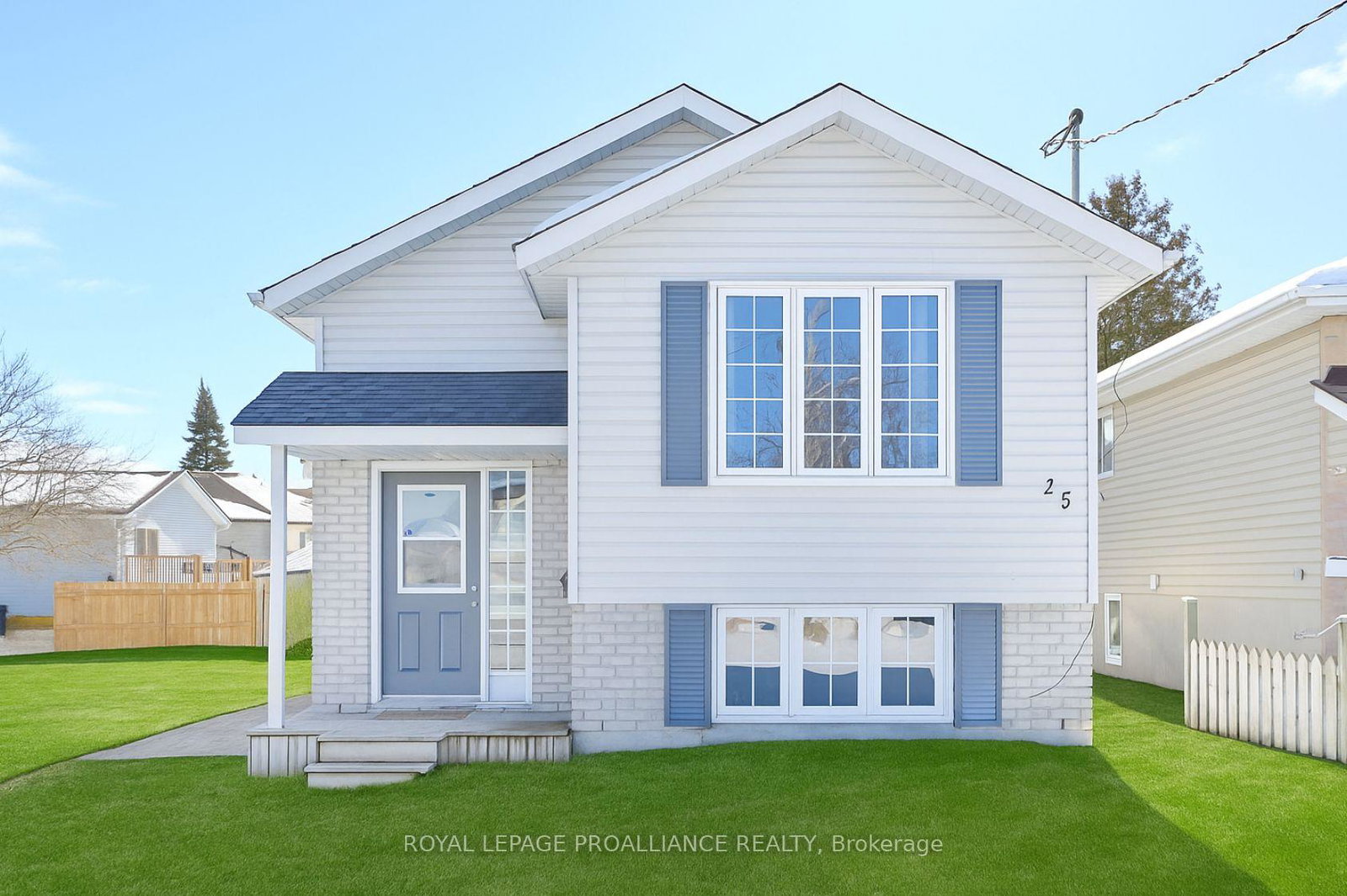 25-metcalfe-street-quinte-west-ontario-x12247210