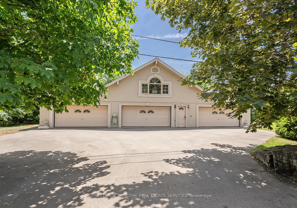 11-winona-park-road-hamilton-ontario-x12247376