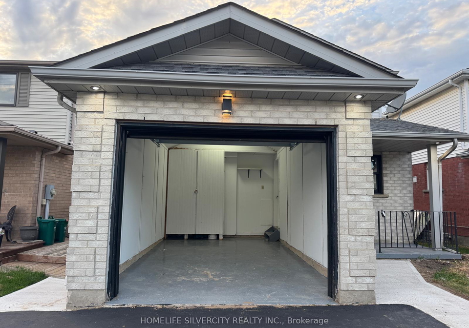 98-steeles-crescent-cambridge-ontario-x12247406