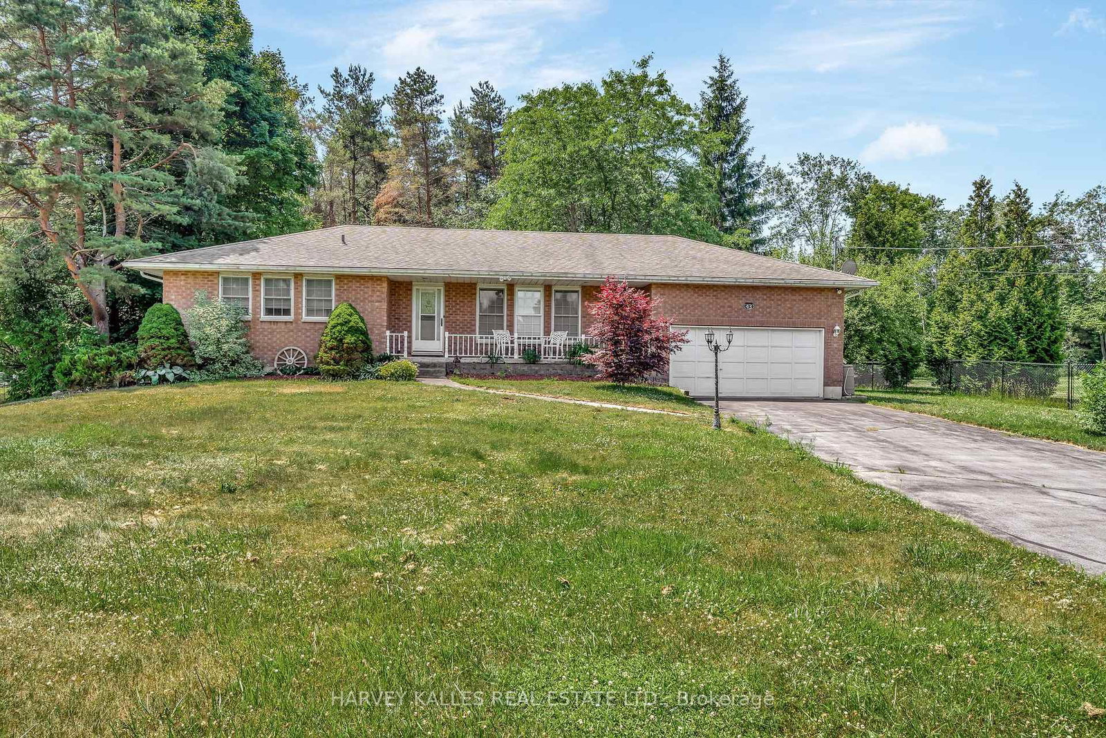 43-hanthorn-street-prince-edward-county-ontario-x12247432