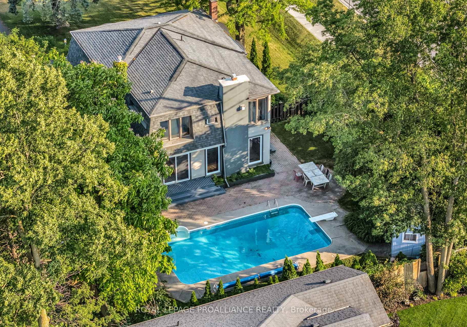 27-forest-hill-crescent-belleville-ontario-x12247533