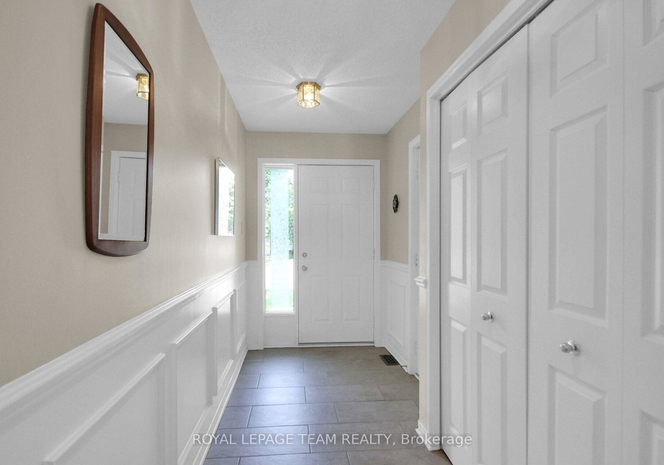 20-grand-cedar-court-ottawa-ontario-x12247627