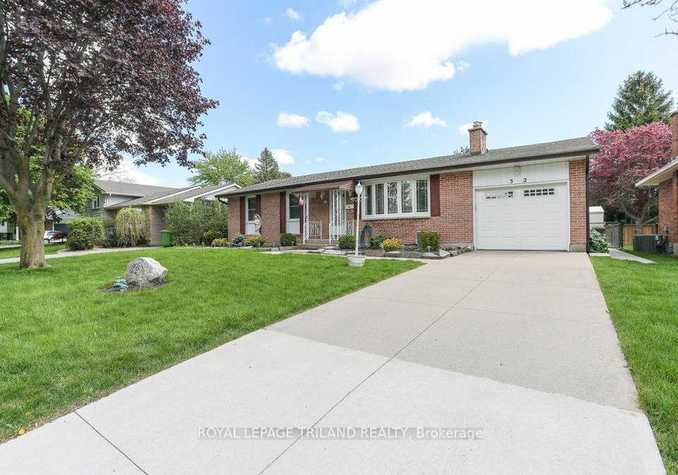 32-applewood-crescent-st-thomas-ontario-x12247681