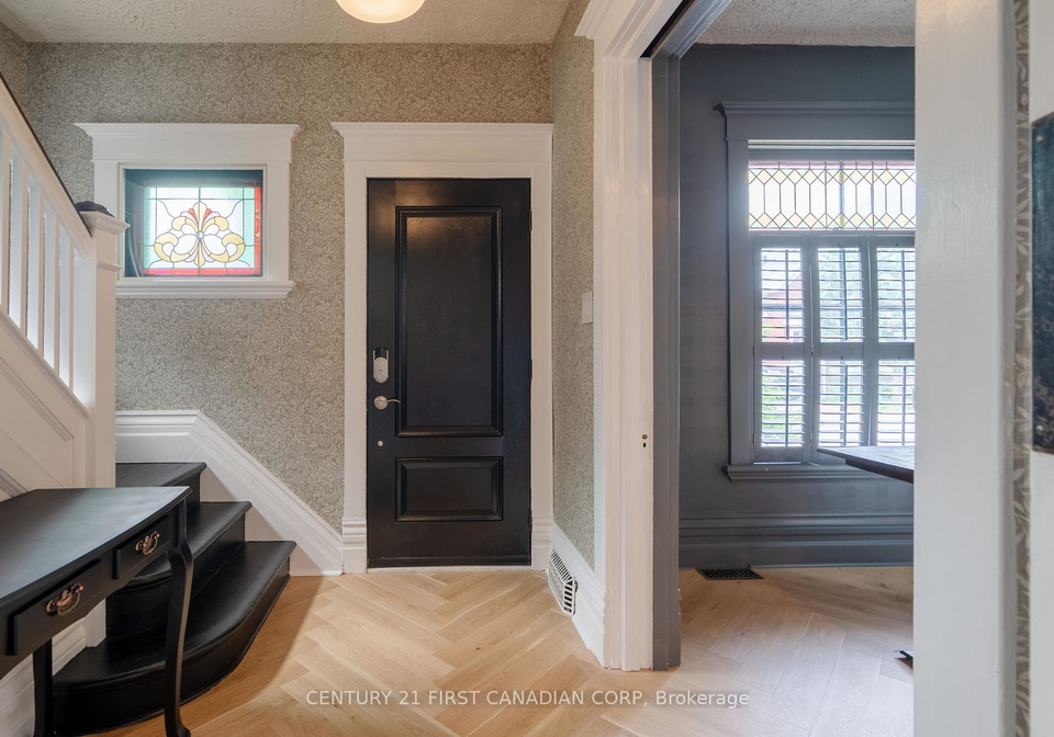 10-bellevue-avenue-london-south-ontario-x12247694