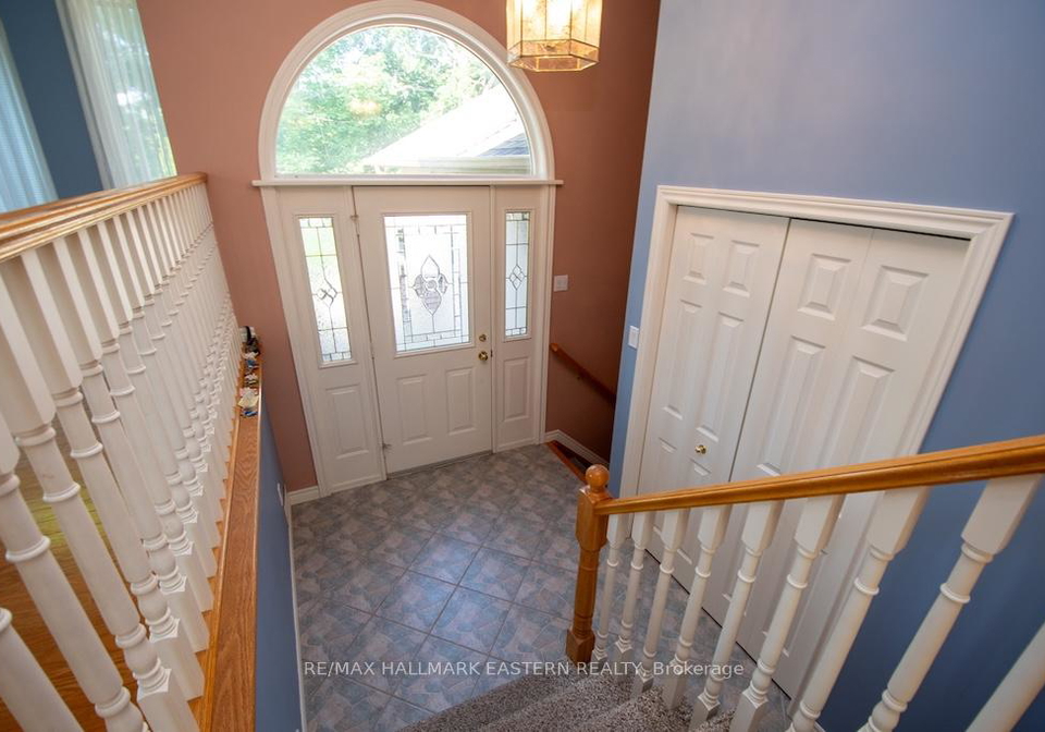 2-huntingwood-crescent-kawartha-lakes-ontario-x12247741