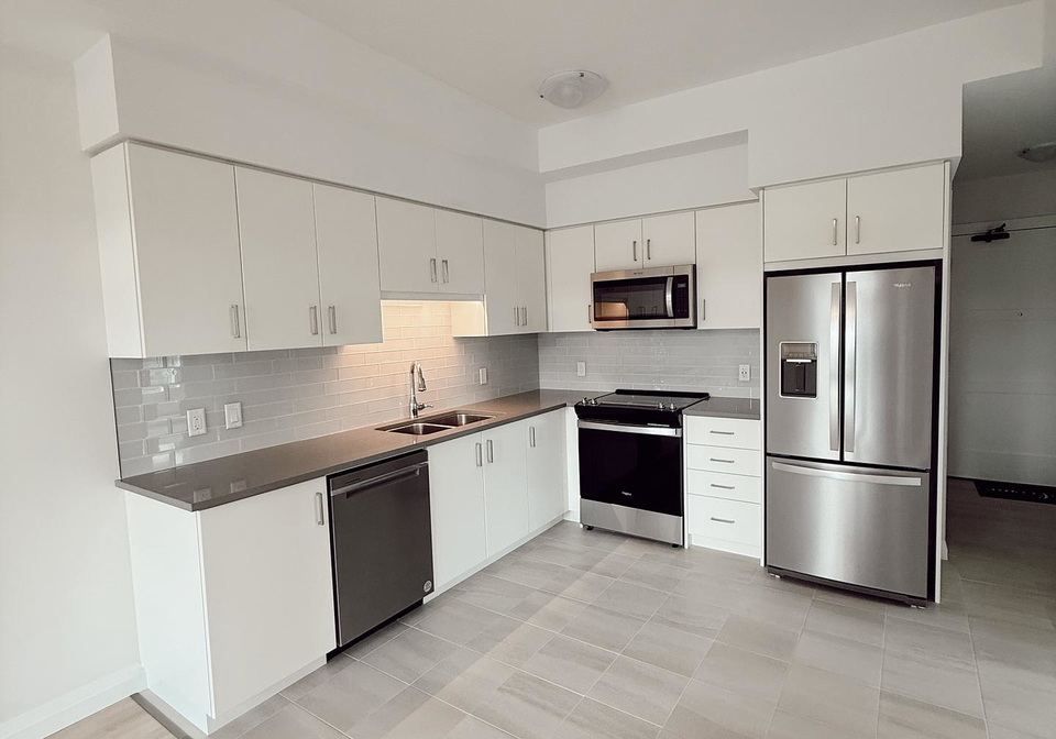 93-arthur-street-s-guelph-ontario-x12247790