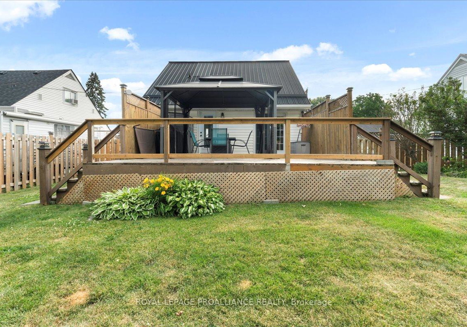9-sixth-street-belleville-ontario-x12247864