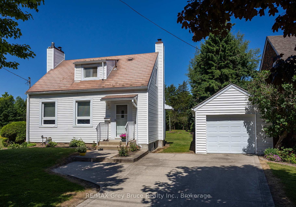 960-10th-street-west-georgian-bluffs-ontario-x12247884