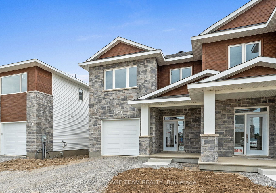 1005-moore-street-brockville-ontario-x12247958