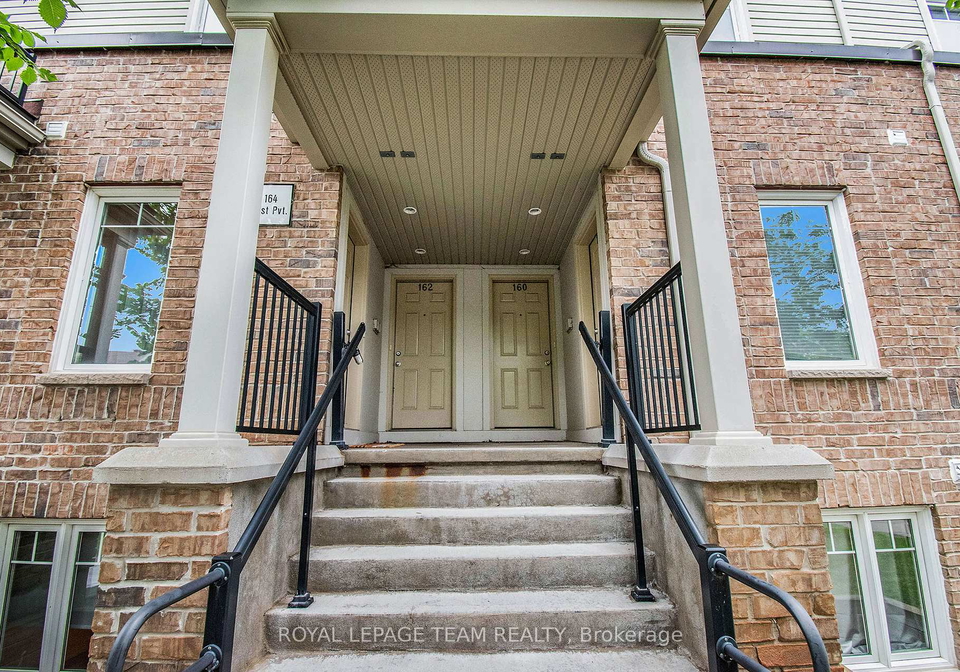 164-urbancrest-private-ottawa-ontario-x12248148