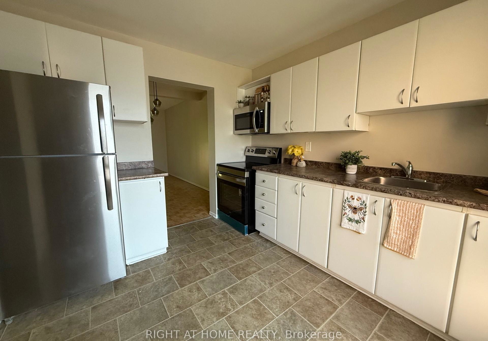 6261-castille-court-ottawa-ontario-x12248271