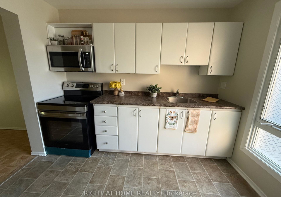 6261-castille-court-ottawa-ontario-x12248271