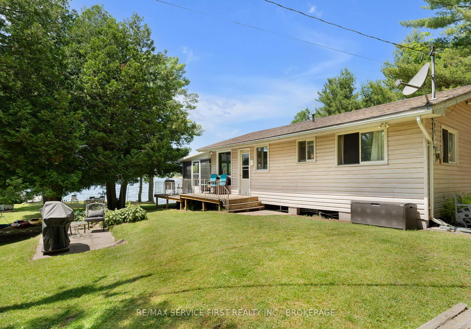 1066-breen-lane-frontenac-ontario-x12248350