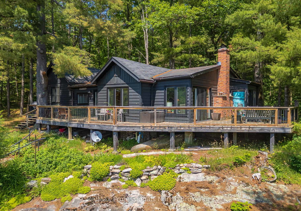 61-island-26lm-island-gravenhurst-ontario-x12248392