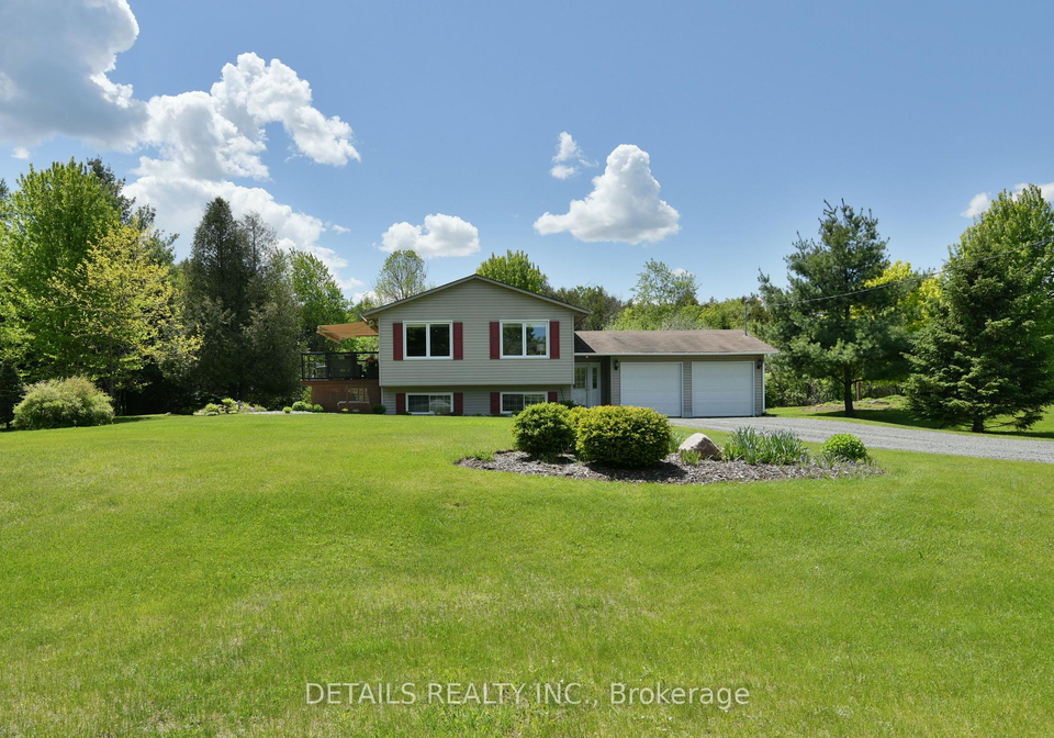 323-concession-11a-lanark-highlands-ontario-x12248393