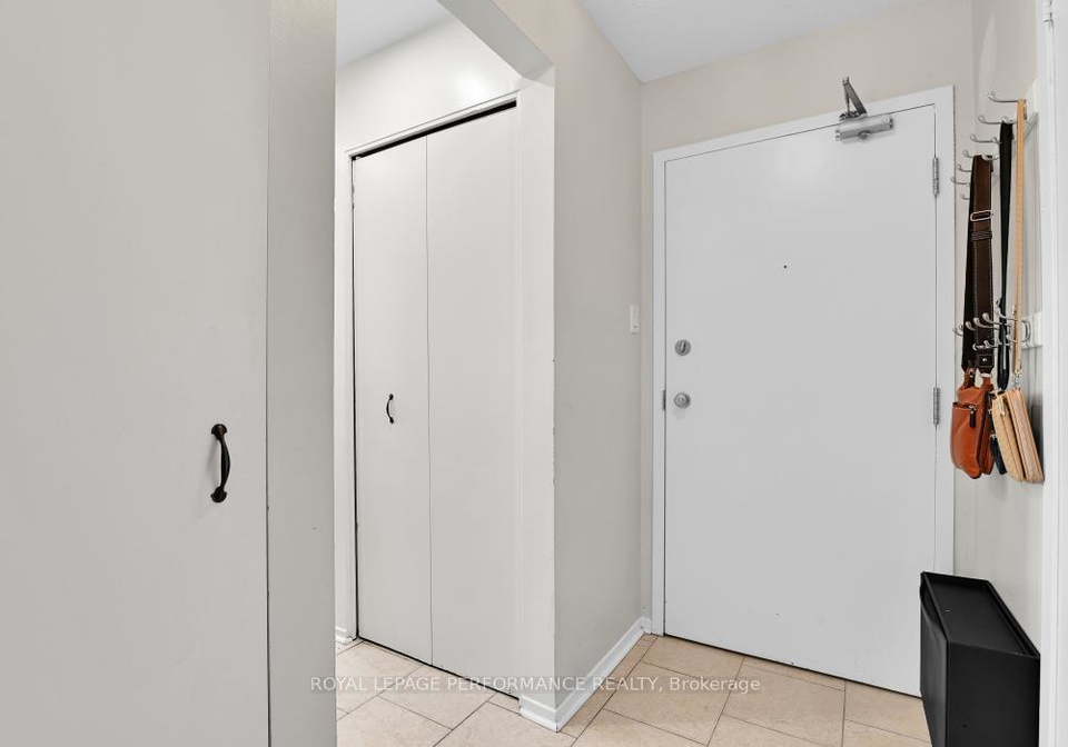 250-brittany-drive-ottawa-ontario-x12248619