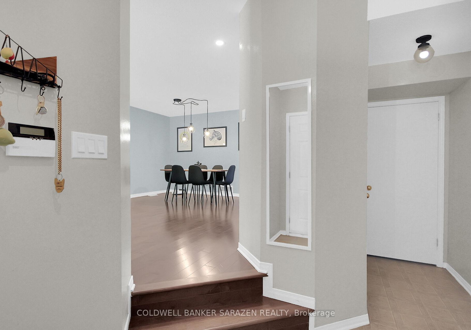 375-cresthaven-drive-ottawa-ontario-x12248624
