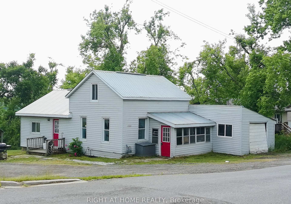 20-street-kawartha-lakes-ontario-x12248872