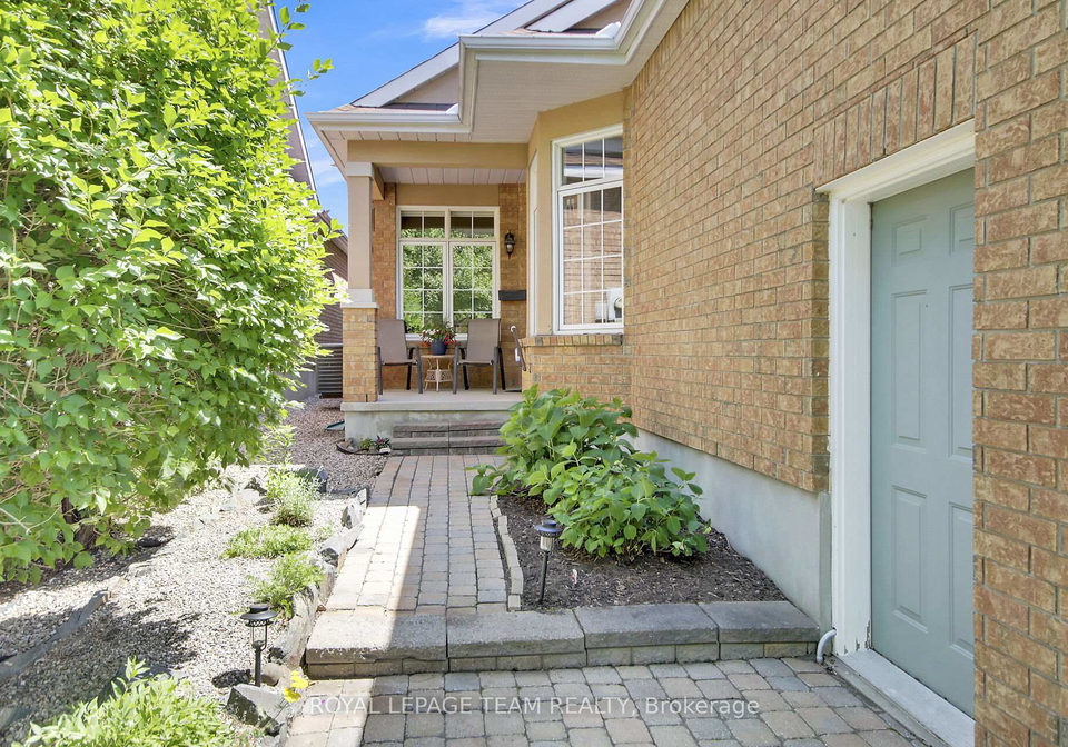 8-stonecroft-terrace-kanata-ontario-x12249031