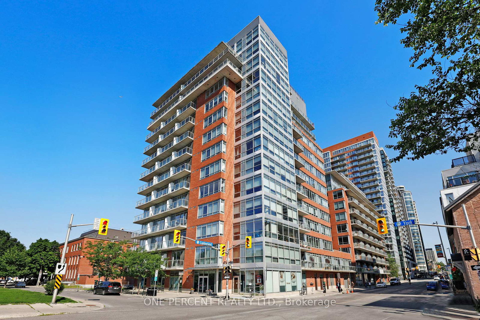 180-york-street-ottawa-ontario-x12249047
