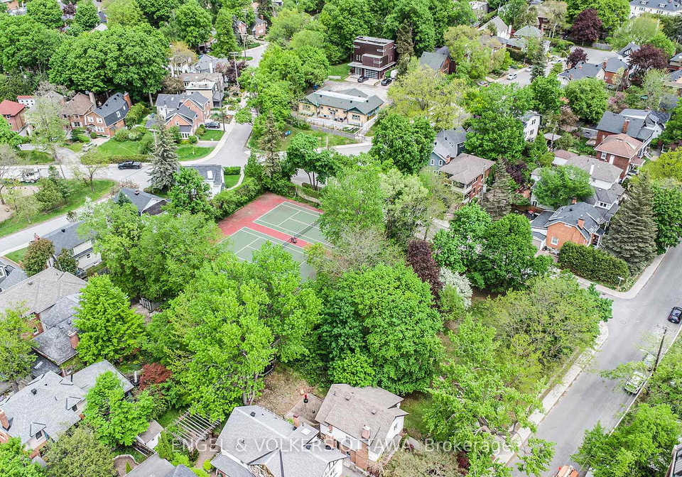 6-rock-avenue-ottawa-ontario-x12249055