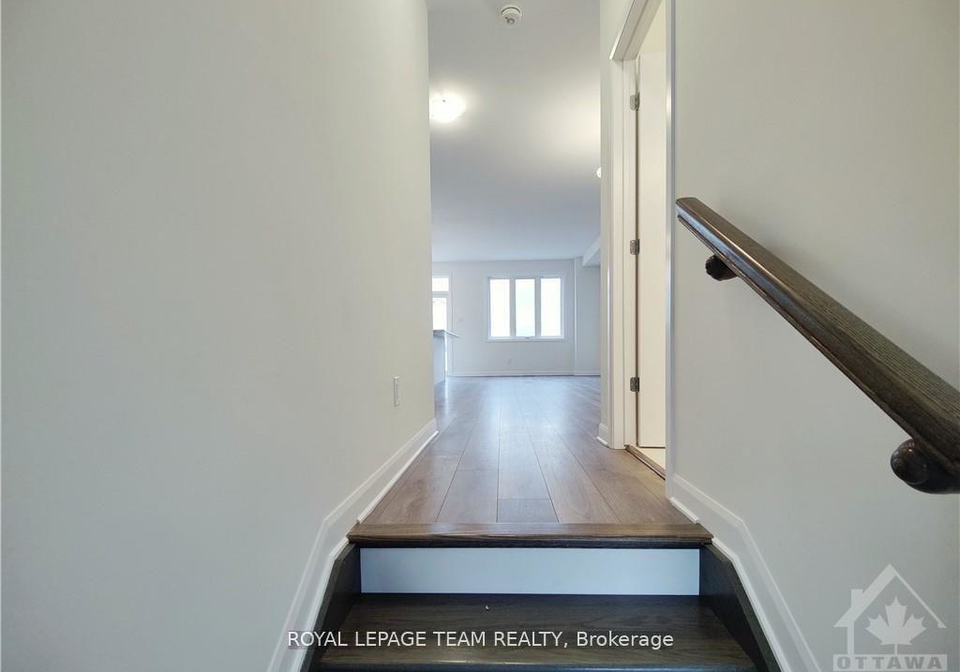 1003-speedvale-court-kanata-ontario-x12249086