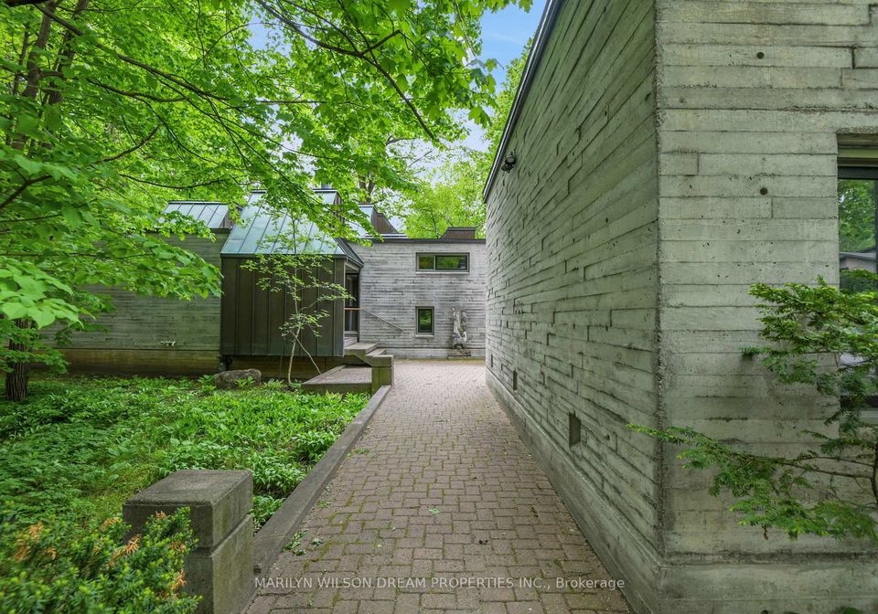 145-lakeway-drive-ottawa-ontario-x12249228