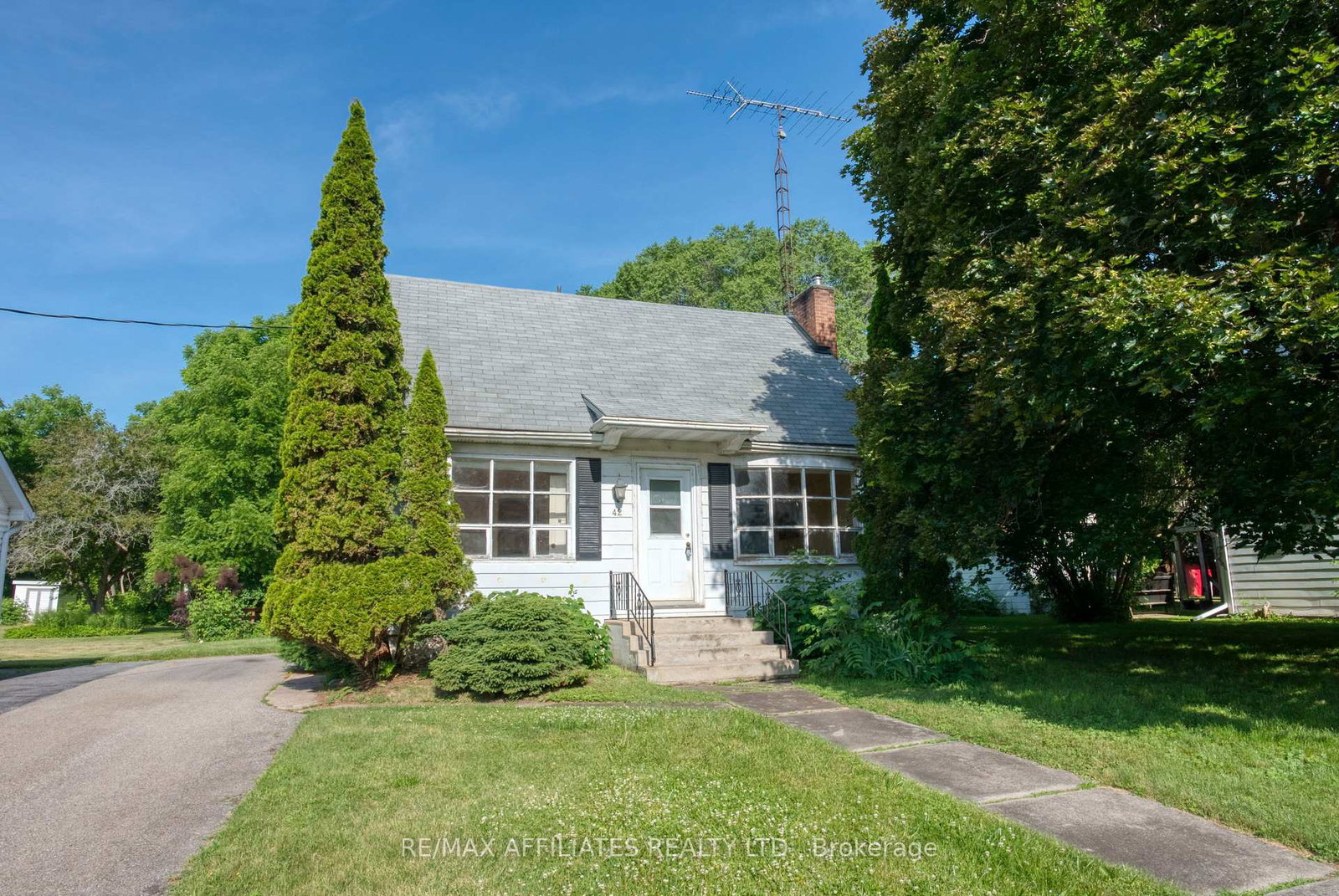 42-main-street-w-westport-ontario-x12249454