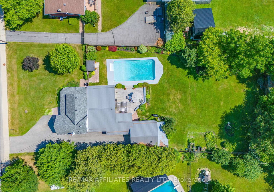 190-poole-street-mcnabbraeside-ontario-x12249457