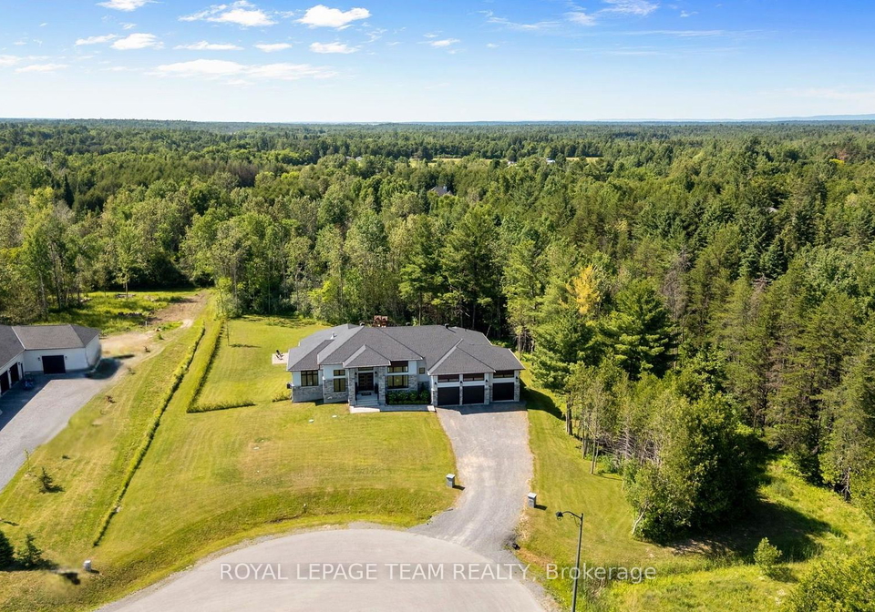 216-shamus-way-ottawa-ontario-x12249688