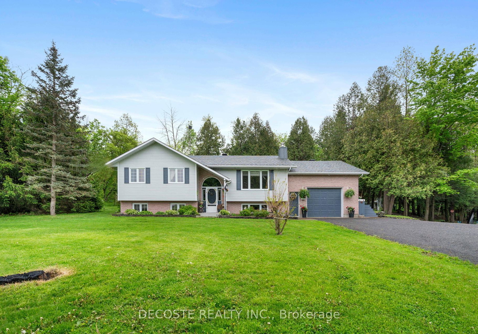 19920-county-25-road-south-glengarry-ontario-x12249973