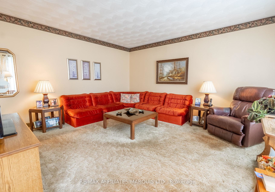 1491-holy-cross-boulevard-cornwall-ontario-x12250049