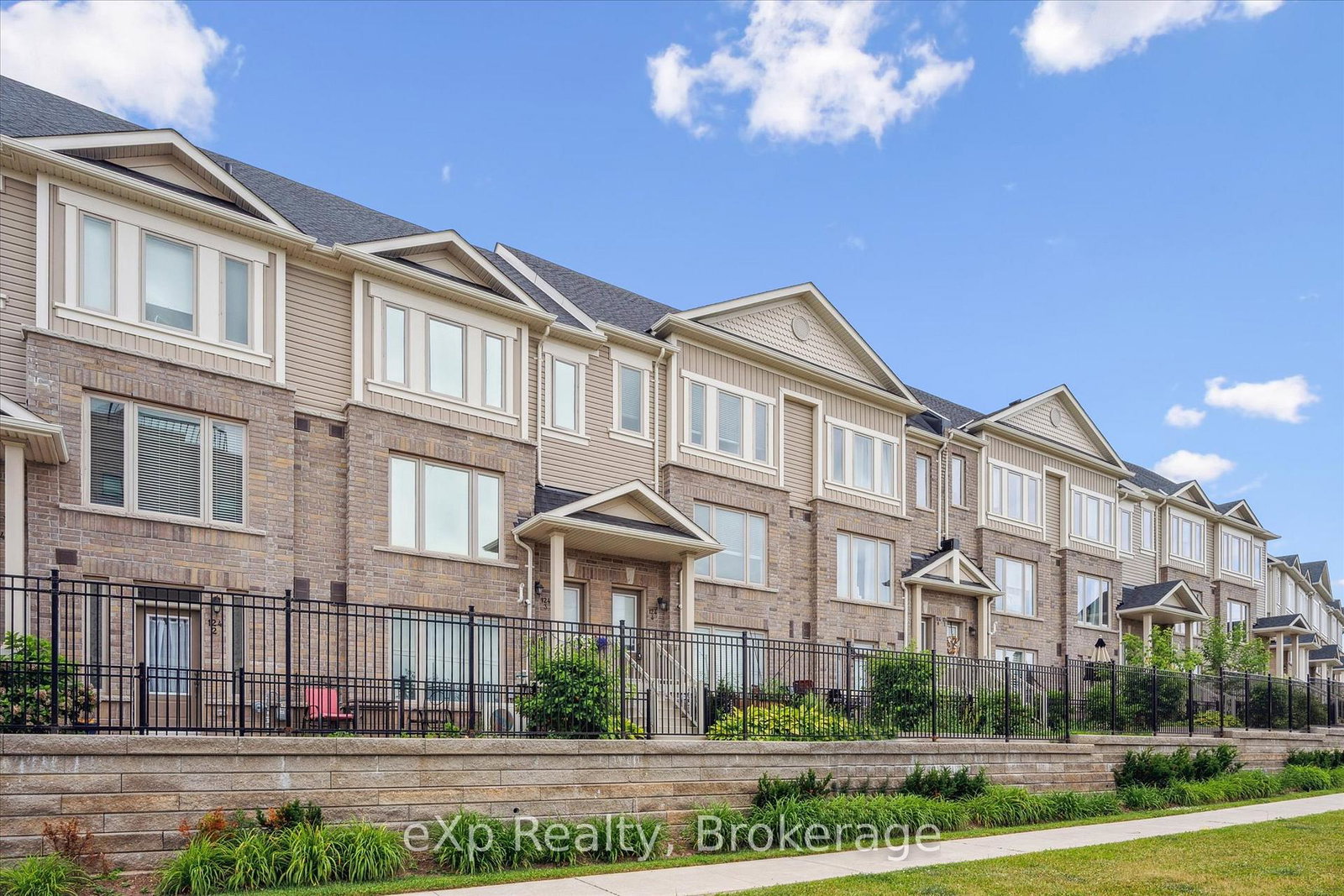 12watson-parkway-n-guelph-ontario-x12250052