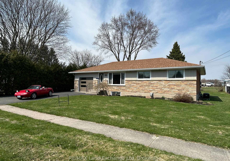 81-queen-street-morris-turnberry-ontario-x12250098