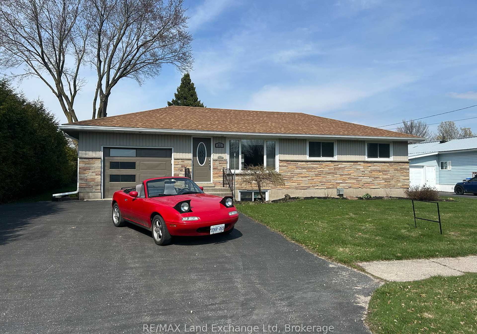 81-queen-street-morris-turnberry-ontario-x12250098