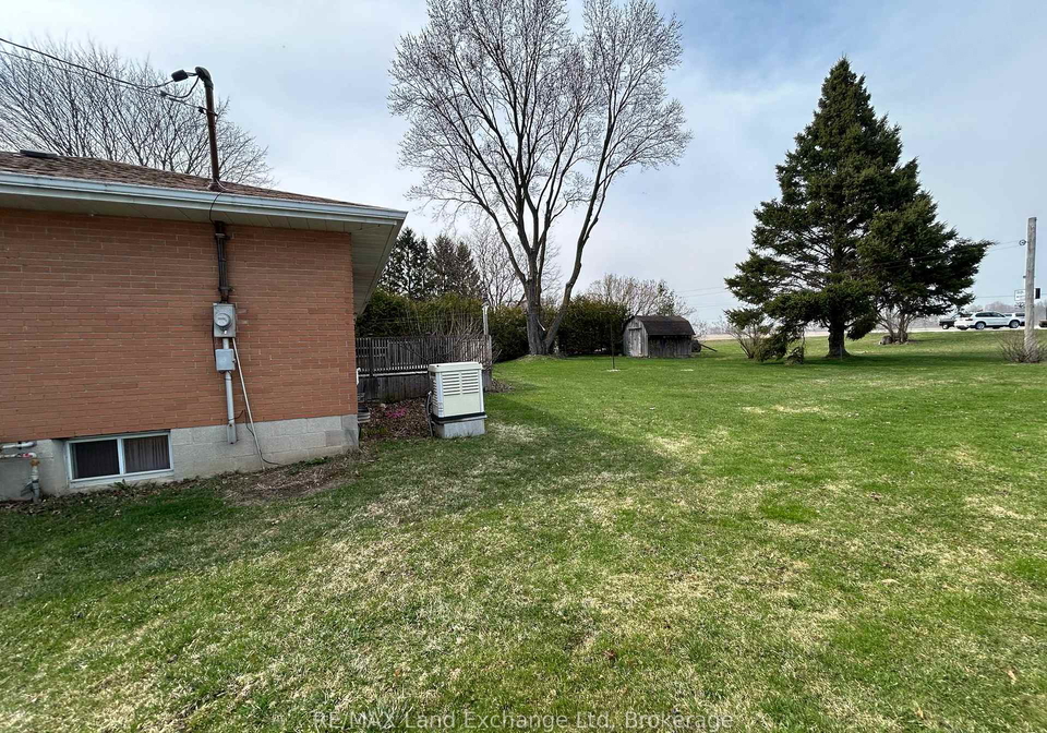 81-queen-street-morris-turnberry-ontario-x12250098
