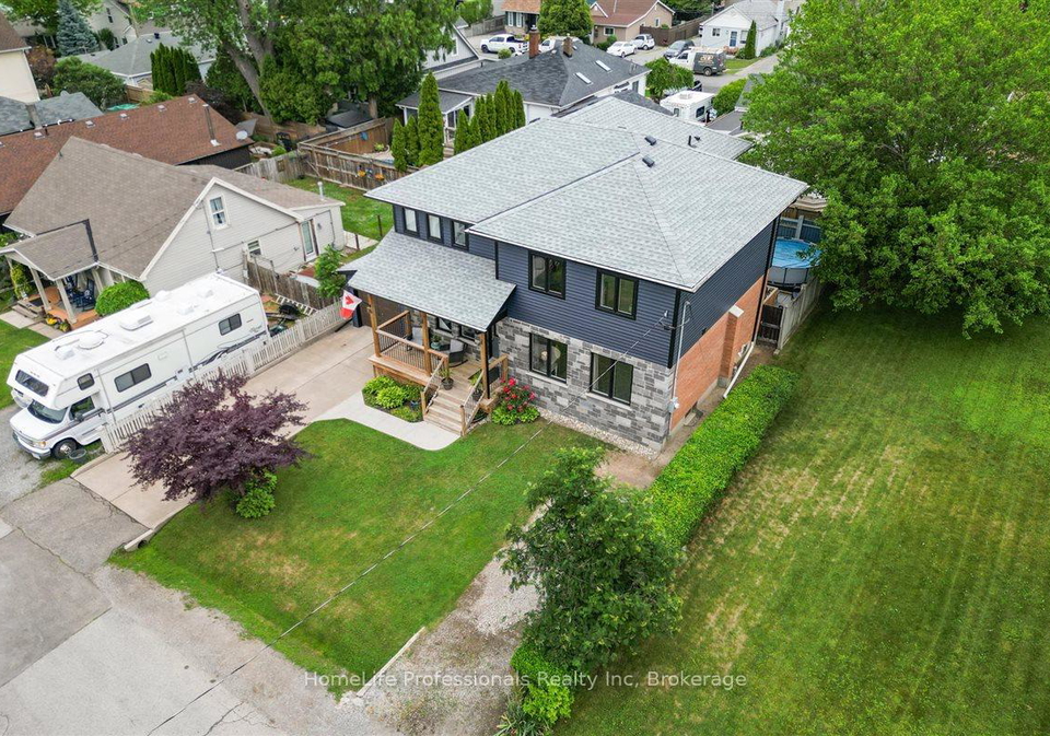 18-shelley-avenue-st-catharines-ontario-x12250531