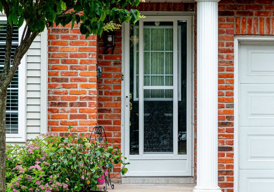20-meadowlands-boulevard-hamilton-ontario-x12250557