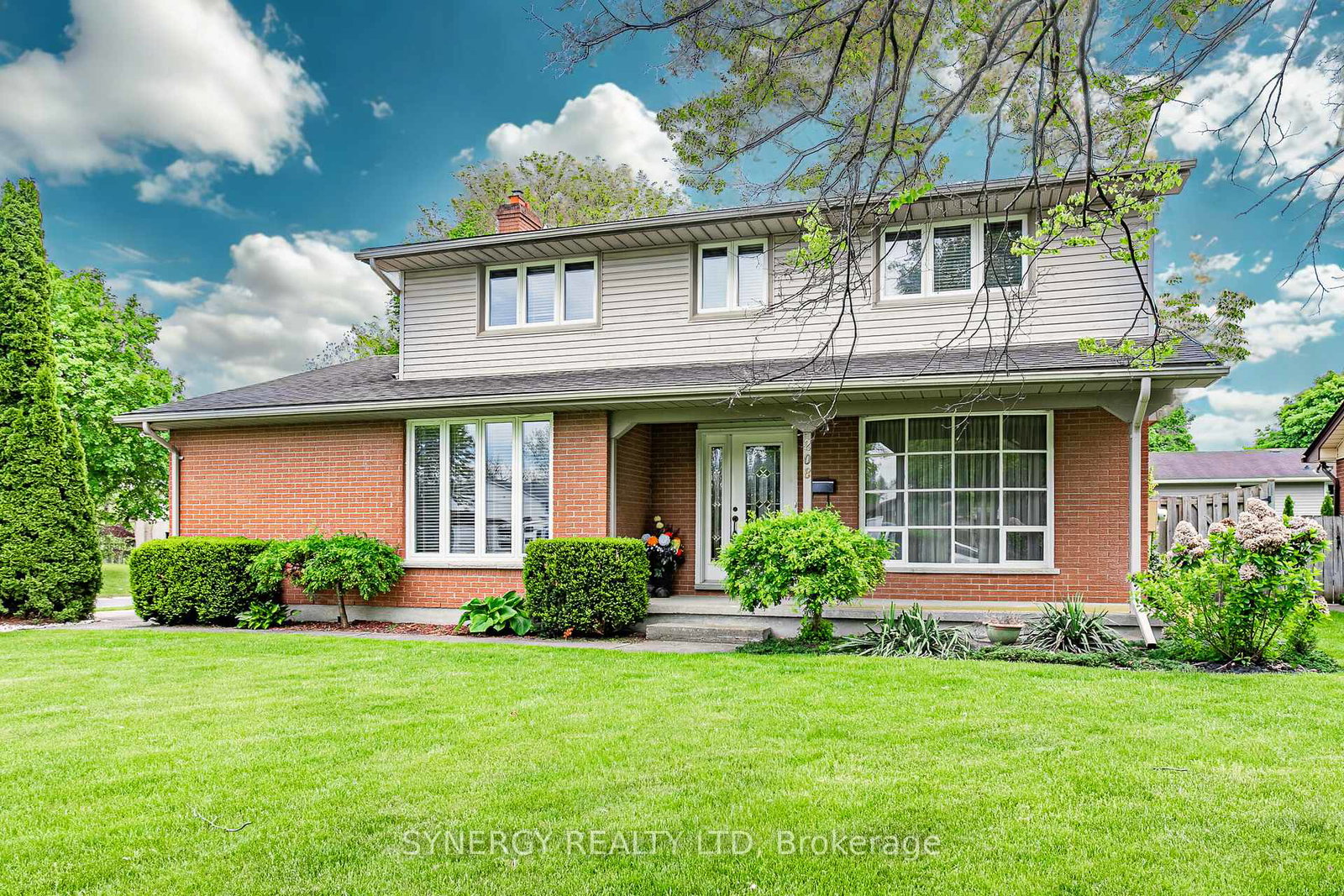 208-lamore-crescent-strathroy-caradoc-ontario-x12250656