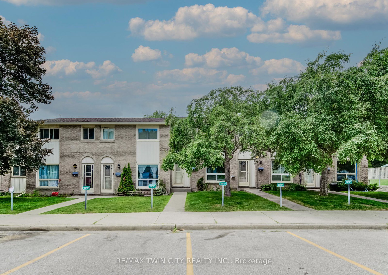 165-green-valley-drive-kitchener-ontario-x12250696