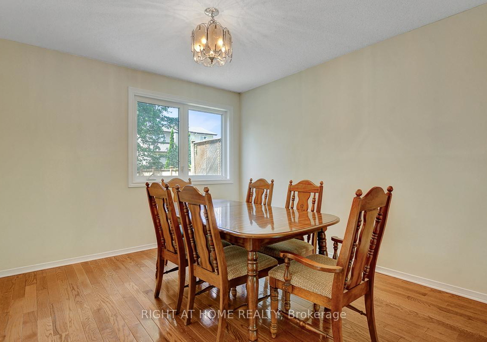 22-saddlehorn-crescent-kanata-ontario-x12250779