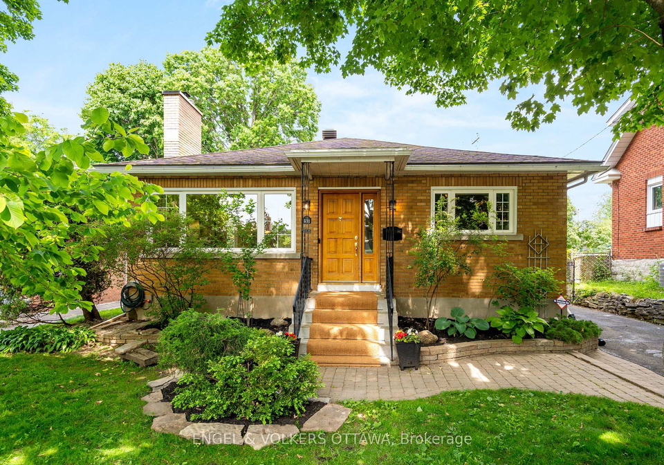 631-rowanwood-avenue-ottawa-ontario-x12250977