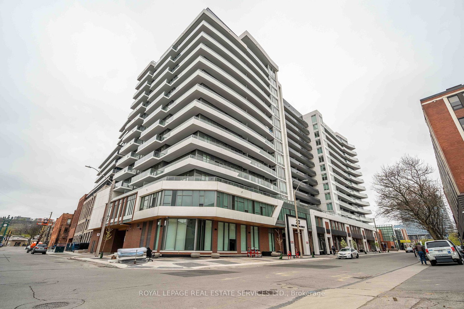 1410-room-only-212-king-william-street-e-hamilton-ontario-x12251120