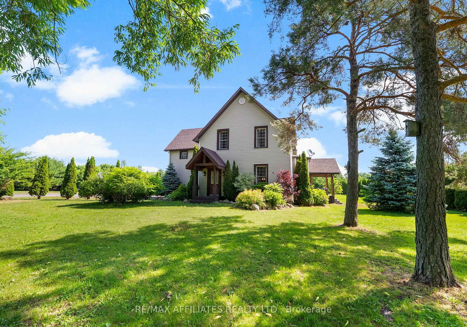 2543-county-12-road-north-stormont-ontario-x12251196