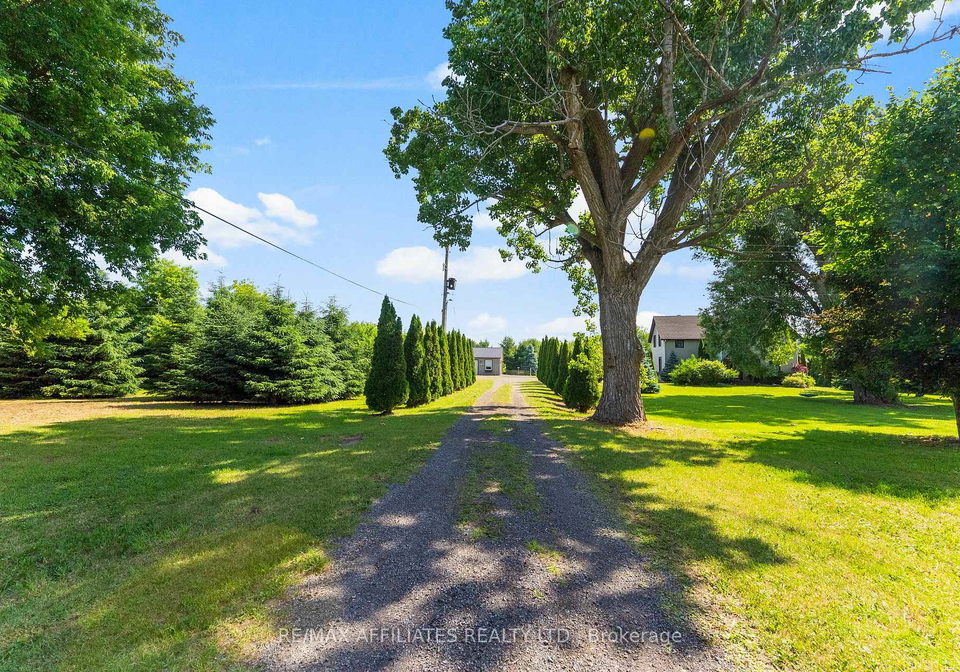 2543-county-12-road-north-stormont-ontario-x12251196
