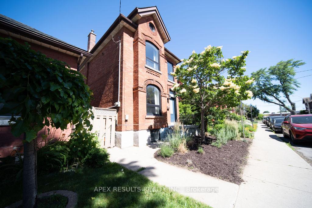 61-william-street-hamilton-ontario-x12251243