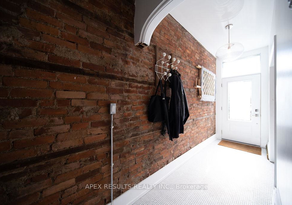 61-william-street-hamilton-ontario-x12251243