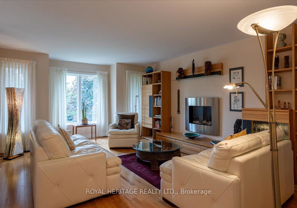 101-south-harbour-drive-kawartha-lakes-ontario-x12251405